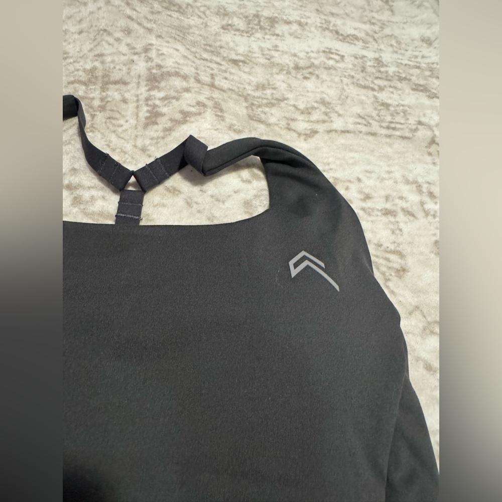 ONER active TIMELESS SQUARE NECK VEST WITH WHITE LOGO - Picture 5 of 7